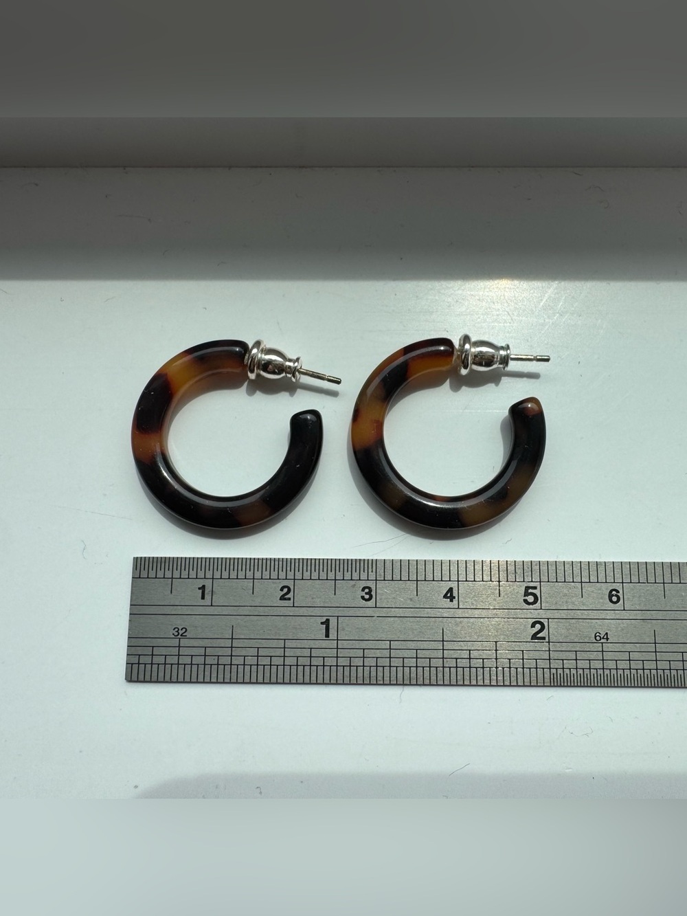 Tortoise shell acetate hoop studs